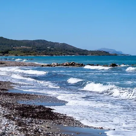 فيلة Ramann, Rhodes Fánai