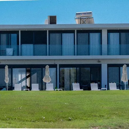 Ramann, Rhodes فيلة *