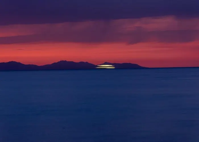 فيلة Ramann, Rhodes Fánai