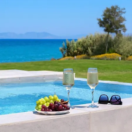 Ramann, Rhodes * Φάνες